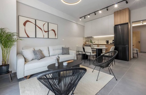 Kallithea Apartment | Charokopou3 - Elegant Urban Flat Near Center