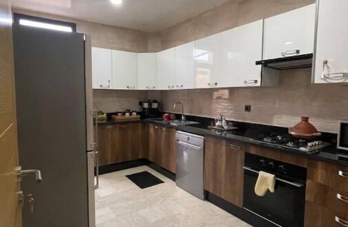 Founty Condo | Chic 2BR Getaway with Large Balcony & Central AC