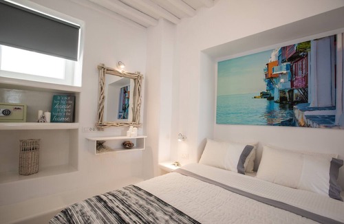 Little Venice House | Christy Luxury Suites – Elegant Suites with Sea View in Mykonos Town