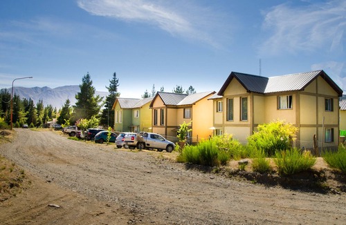 Esquel House | Comfortable duplex with garden, barbecure & parking
