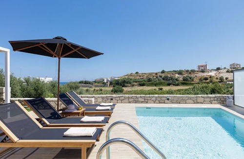 Sfakaki Villa | Contemporary 2 Bedroom Villa in Sfakaki - Private Pool, Sea Views (accessible for limited mobility)