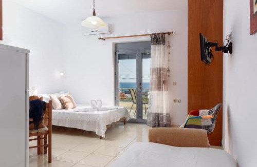 Kokinos Pirgos Apartment | Coral Sea Studio