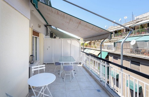 Ampelokipoi Apartment | Cosy 2BR flat near Ampelokipoi station & hospitals