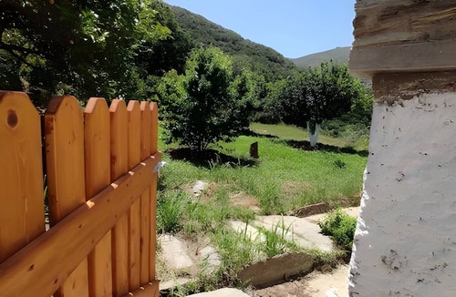 Andros House | Country House 'Ktima Kariofillis' with Mountain View and Private Terrace