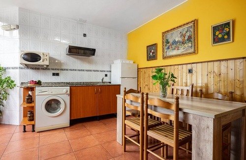 Quiros House | Country House 'Socastillo A' with Mountain View, Private Terrace and Private Garden