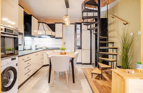 Sykies Apartment | Cozy 1894 Old Heritage Maisonette - 100m2 - JK 7towers
