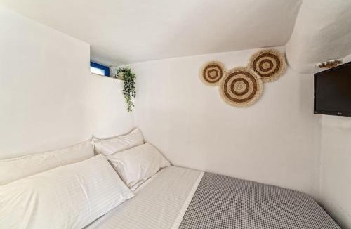 Emporio House | Cozy Cave Studio