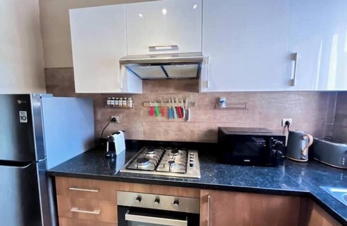 Mouassine Condo | Cozy & Chic 2-Bedroom Pool-View Apartment at Prestigia Saphir