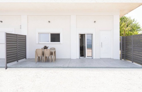 Oropos Apartment | Cozy Coastal Apartment in Oropos! Perfect for Relaxing Getaways!