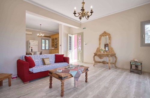 Pombia Villa | Creta Leisure Escape, Private Pool & Garden Oasis