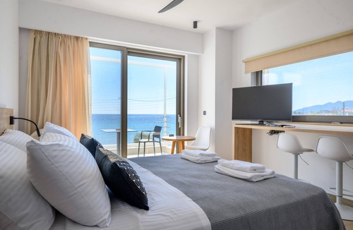 Spata-Artemida House | CUBES ON THE BEACH Athens airport