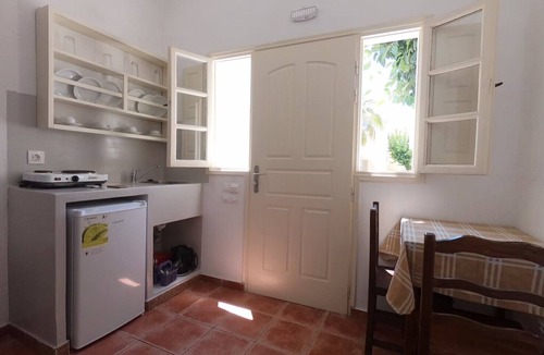 Perissa Apartment | Deluxe 4 persons Studio 30 meters from Perissa Beach