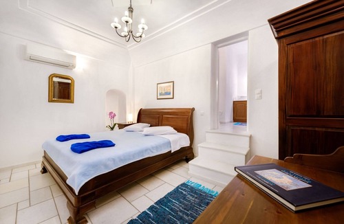 Oia Villa | Deluxe Santorini Villa | Villa Romantic.