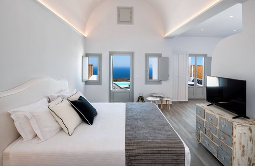 Vourvoulos House | Deluxe Suite Sea View with private pool - Siete Mares Luxury Suites