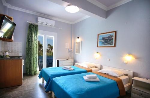 Kamari Apartment | Dimitris Villa