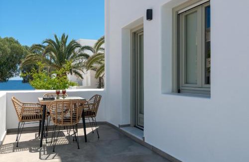 Kamari Apartment | Dolce Suites