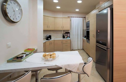 Khalkis Apartment | Downtown cozy and chic apartment