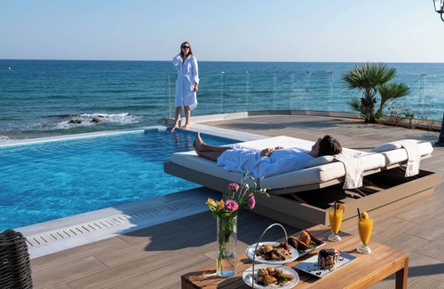 Stalida Apartment | Dream Villa Aphrodite-2 bedrooms Beach Front with private pool