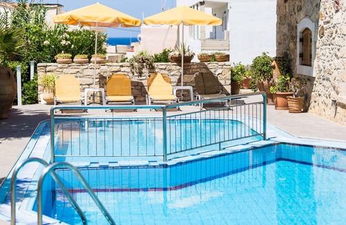 Panormos Apartment | Elegant and Spacious Deluxe Apartment