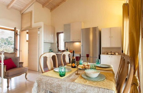 Agia Pelagia House | Elegant Villa for 4 in Agia Pelagia