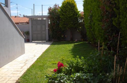 Spata-Artemida Apartment | Elias Studio - Near to the port of Rafina and the Airport of Athens