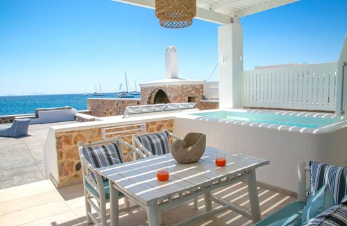 Exomytis Villa | Elite Santorini Villa Aegean Melody Suites 1 Bedroom Heated Outdoor Jacuzzi Vlyxada