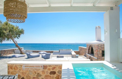 Exomytis Villa | Elite Santorini Villa Aegean Melody Suites 1 Bedroom Heated Outdoor Jacuzzi Vlyxada