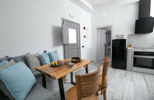 Exomytis Villa | Elite Santorini Villa | Aegean Melody Suites | 2 Bedroom | Heated Outdoor.