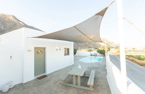 Perissa Villa | Elixirium Villa with private Swimming pool