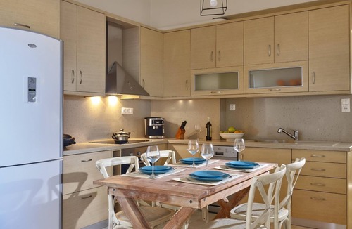 Kalamaki Apartment | Elkysti Crete Superior Apartment Nikos
