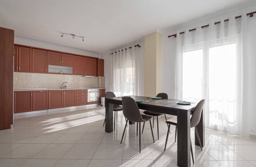 Flogita House | Elli Lux Home by Rentals Pro