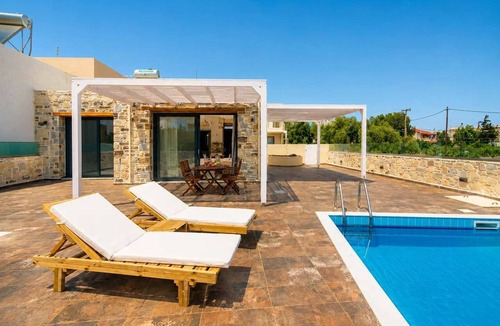 Kokinos Pirgos Villa | ELMARA Crete Beachside Villa 3 with Private Pool