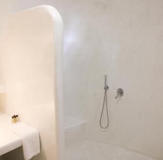 Finikia Hotel | Elyvia Caves