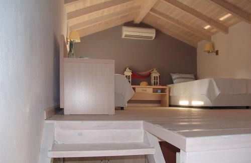 Agios Mamas Apartment | Enalia Gi