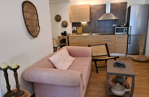 Karavomylos Apartment | Enchanting Aelia (3 bedrooms, 76m2, sleeps 5 persons)