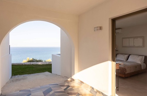 Koroni Apartment | Eneos Boutique Residence - Koroni Garden Gem