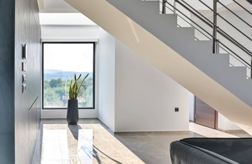 Minoa Pediada House | Exclusive Luxury Villa in Heraklion with a Private Pool, Oasis for 6 Guests