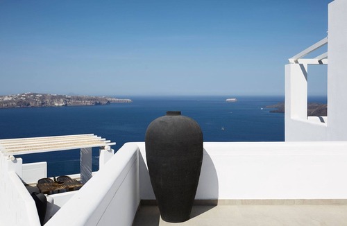 Santorini Villa | Exclusive Santorini Villa | Villa Aetheria| 2 Bedrooms | Private Pool & Hot Tub.