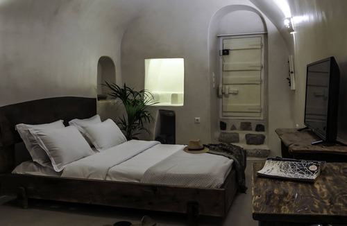 Emporio House | Exi Castle Suites