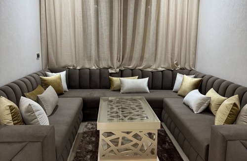 Centre Ville Apartment | Family-sized Apartment overlooking Coast with easy access to Beach & Medina.