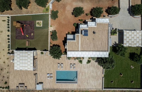 Pefki Villa | Family Villa with Heated Pool, BBQ & Kids Playground!