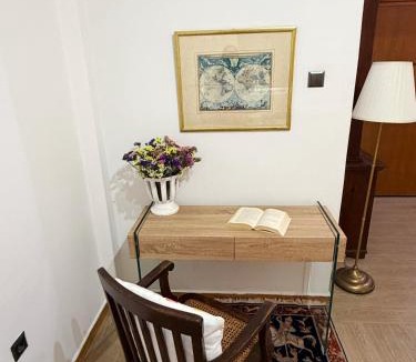 Mousio Apartment | Felicias Urban Apartment in Exarchia Fast WiFi