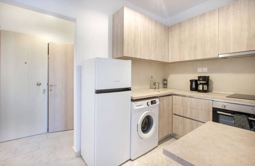 Nea Fokaia Apartment | Filia Apartment Avgerinos by RentalsPro