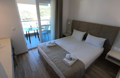Nikita Apartment | Finikas Garden Studios Pool Garten by Interhome