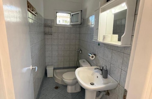Eratini Apartment | FLISVOs 70 m από την θάλασσα