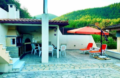 Zigos Apartment | Forest view apartment