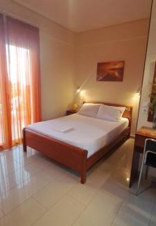 Rovies Apartment | Golden Sun Apartments
