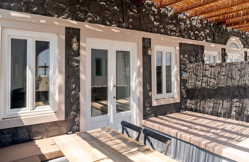 Imerovigli Villa | Great Santorini Villa | Villa Corali | Air Conditioning | 2 Bedrooms | Thira