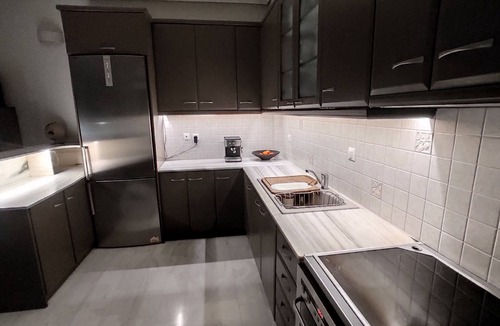 Patras Apartment | Grey Stones & Balcony: 2-bedroom apartment in lovely Patra with WiFi, AC
