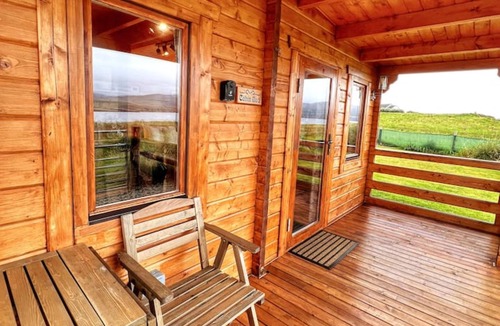 Caroy Cabin | Harlosh Log Cabins, Cabin No 2
